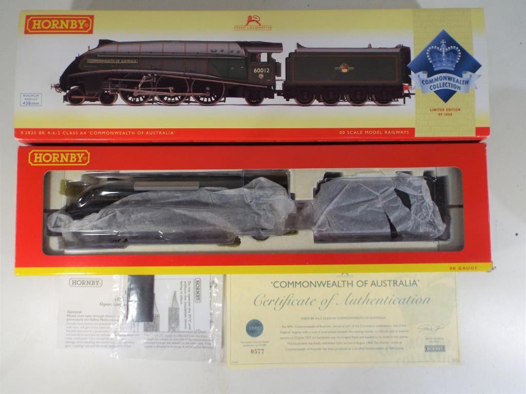 Model Railways - OO gauge Hornby steam locomotive, BR 4-6-2 Class A4,