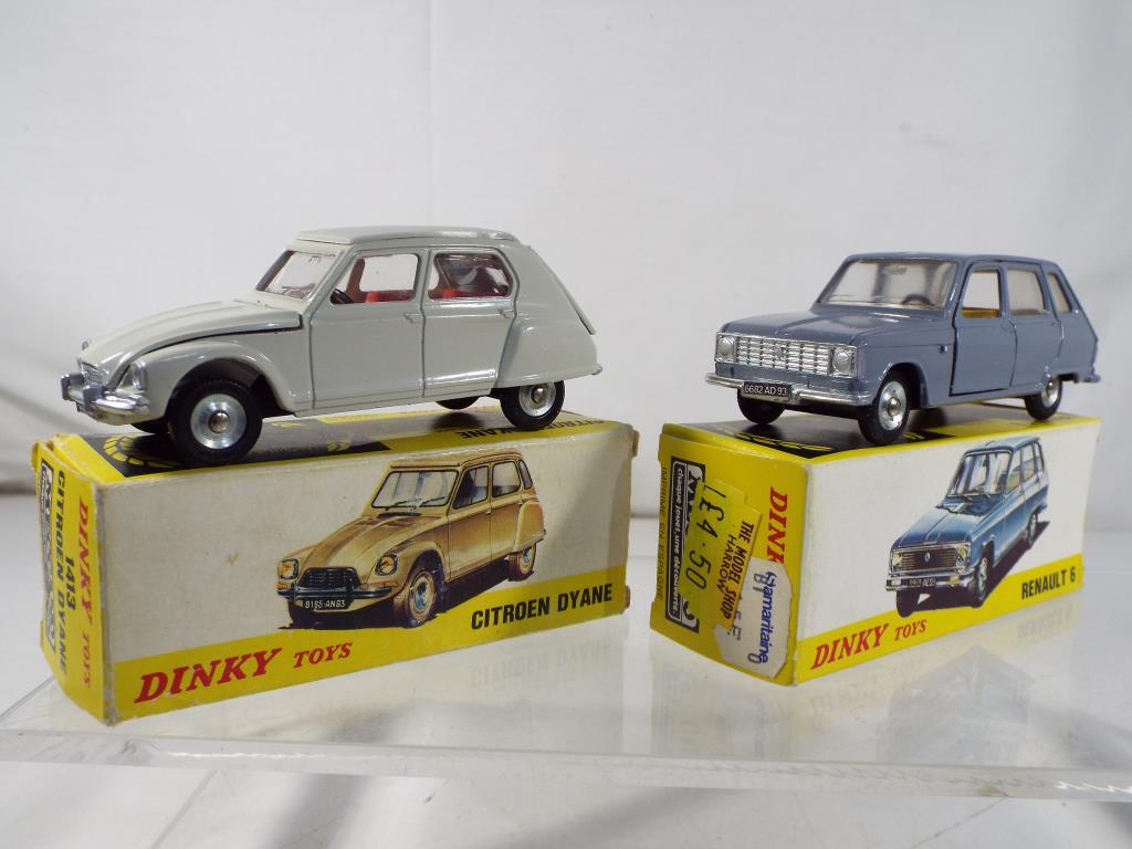 Dinky - two diecast in original boxes comprising #1413 Citroen Dyame and #1453 Renault 6,