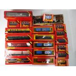 Model Railways - Hornby 21 items of rolling stock, comprising 10 wagons,