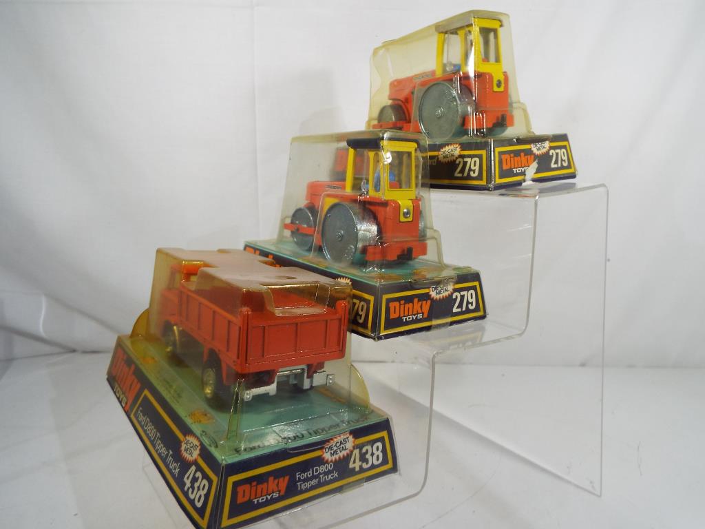 Dinky - three diecast vehicles in original boxes comprising #279 Aviling- Barford Diesel Roller - Image 4 of 4