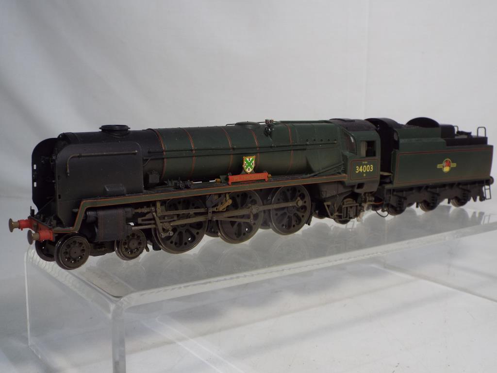 Model Railways - Hornby OO gauge #R2584 4-6-2 rebuilt West Country Class Steam Locomotive operating - Image 2 of 3