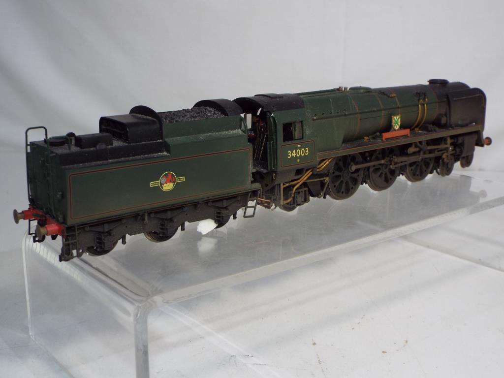 Model Railways - Hornby OO gauge #R2584 4-6-2 rebuilt West Country Class Steam Locomotive operating - Image 3 of 3