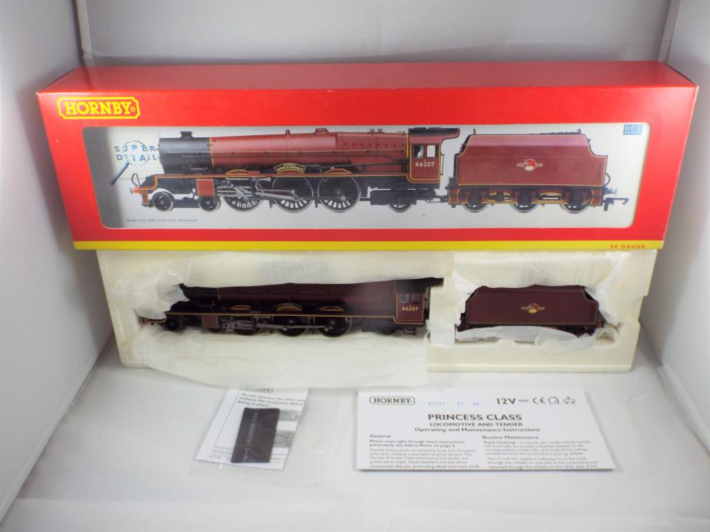 Model Railways - Hornby OO gauge R2447 a 4-6-2 Steam Locomotive entitled Princess Arthur of