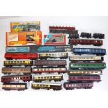 Model Railways - a mixed lot to include seventeen coaches and four wagons by Hornby and Tri-ang,