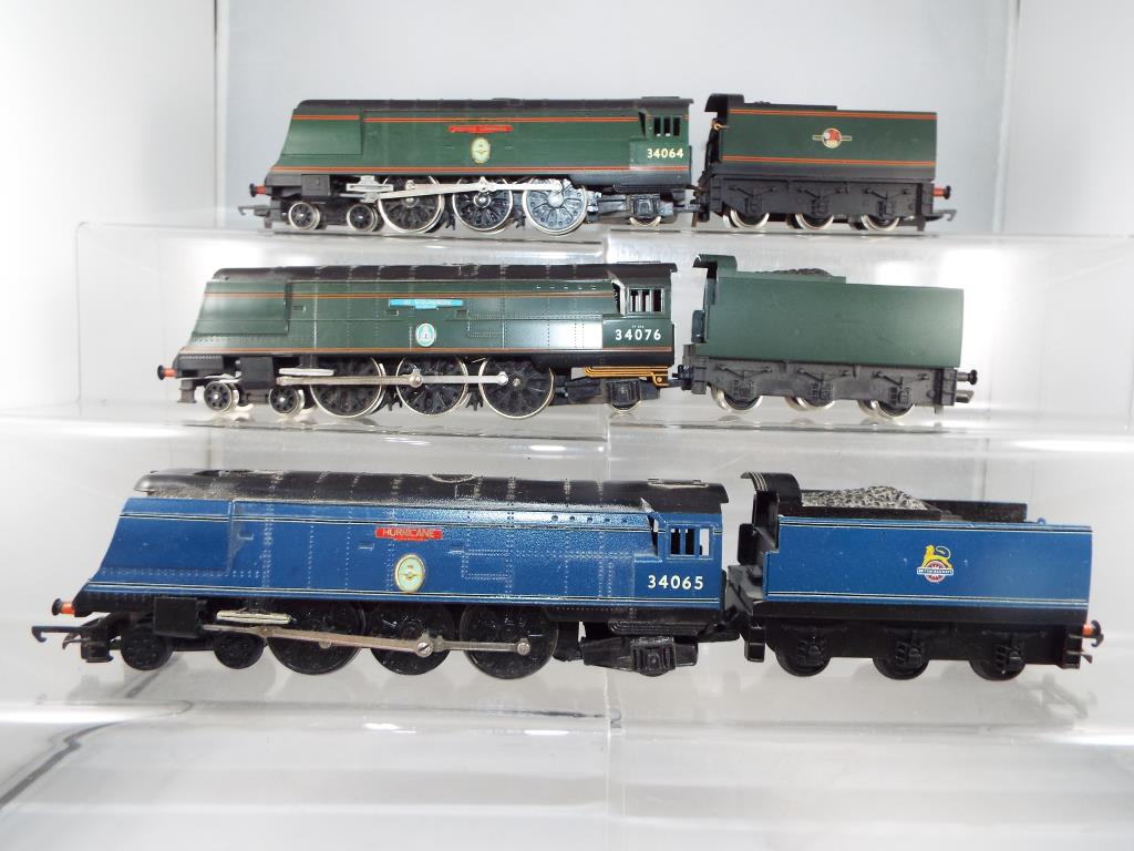 Model Railways - Hornby/Tri-ang - three unboxed OO gauge Battle of Britain steam locomotives,