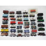 Model Railways - a good mixed lot of OO gauge rolling stock by Hornby and others,