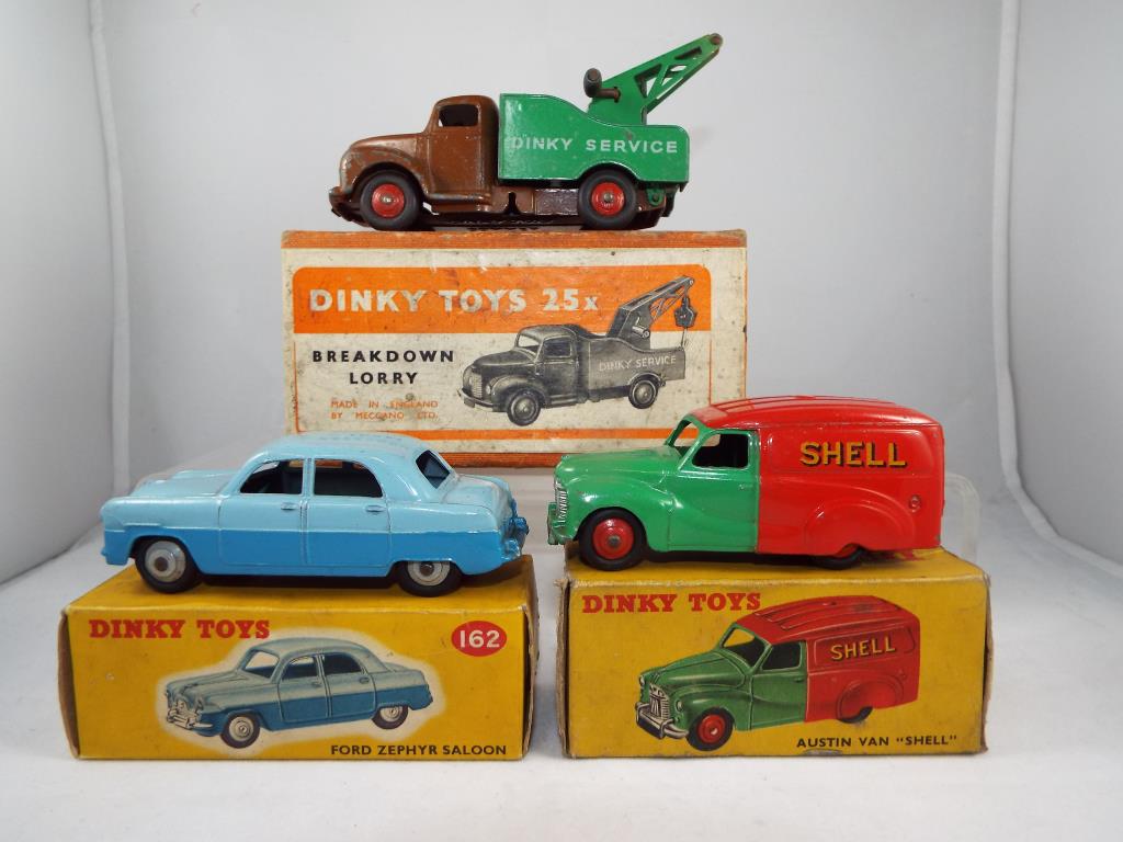 Diecast - Dinky Toys Breakdown Lorry (playworn),