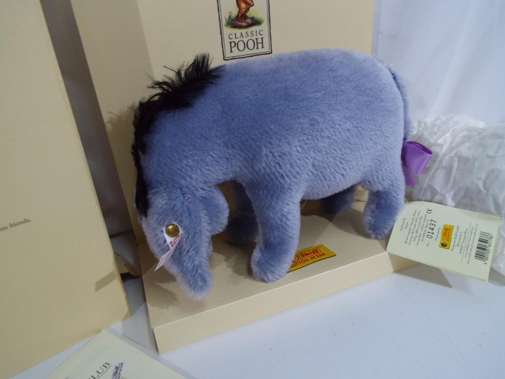 Steiff - Classic Pooh, Eeyore issued in 2001, 1437 of 5000, - Image 2 of 2