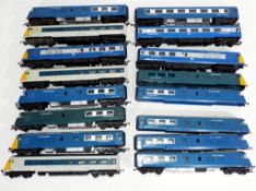 Model Railways - Tri-ang OO gauge Blue Pullman, also included in the lot three power cars,