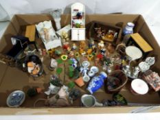 Dolls House accessories - a good collection in excess of 40 of dolls house accessories to include