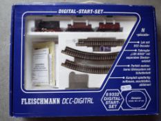 Model Railways - a good mixed lot comprising an unboxed N gauge Fleischmann DCC1176 diesel