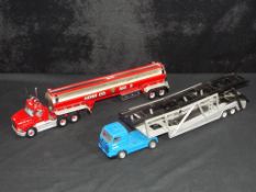 Diecast - Franklin Mint and other - two unboxed diecast 1:43 scale model trucks,