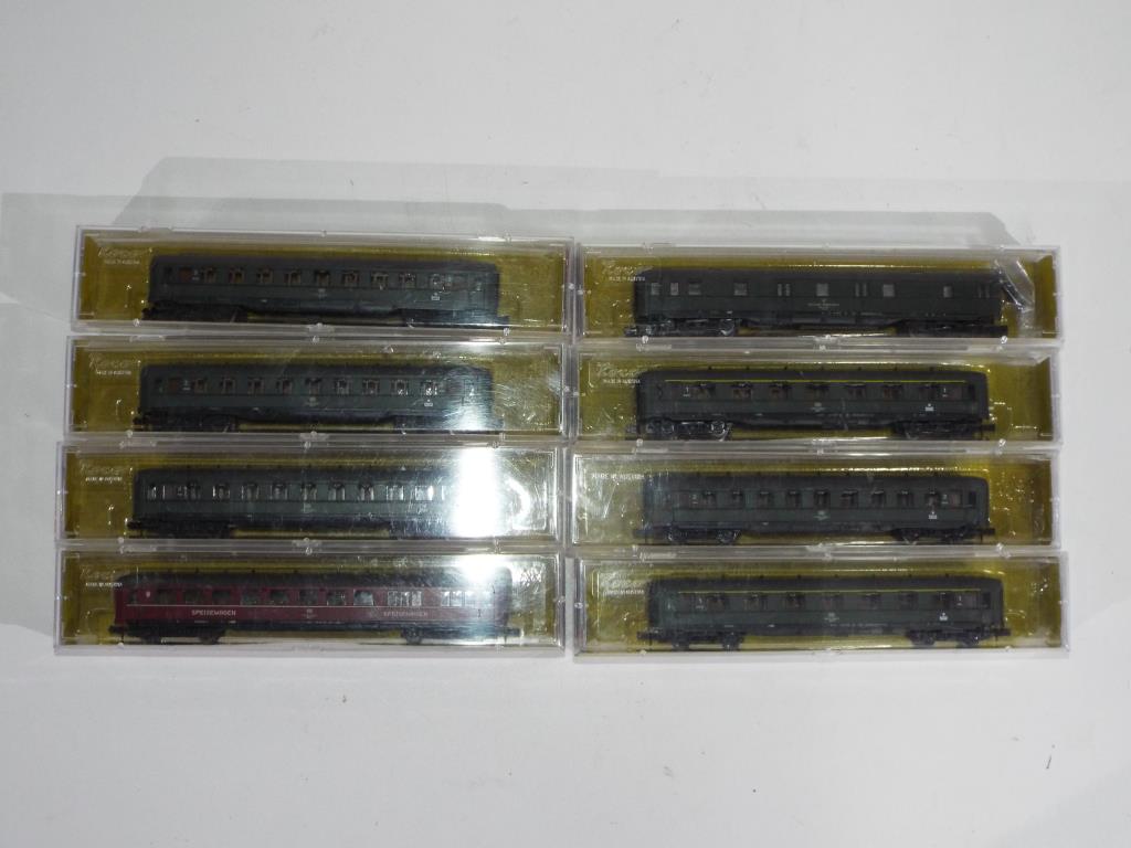 Model Railways - Roco - eight boxed items of N gauge coaches by Roco, includes 02268A, 02264A,