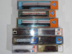 Model Railways - Roco - nine boxed items of N gauge rolling stock by Roco, includes 2359, 2363,