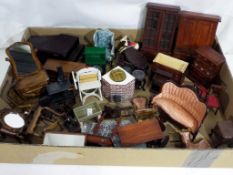 Doll's House Accessories - a collection of in excess of 30 pieces of quality doll's house furniture