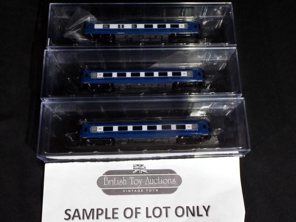 Model Railways - Graham Farish - six-car DMU N gauge, - Image 3 of 3