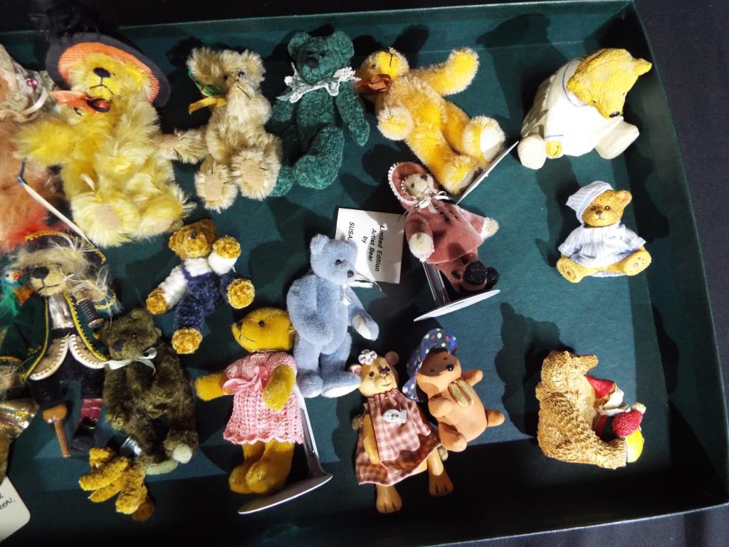 Collectable bears - a collection of 25 collectable miniature bears to include Little Star Bears by - Image 4 of 5