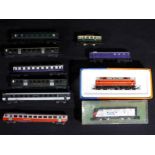 Model Railways - Ro Co and Arnold N gauge - seven items of rolling stock predominantly unboxed to