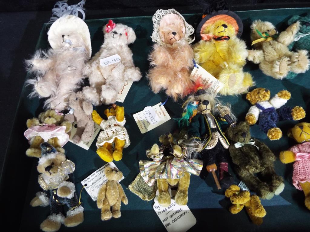 Collectable bears - a collection of 25 collectable miniature bears to include Little Star Bears by - Image 3 of 5