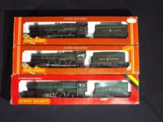 Model Railways - three Hornby OO gauge GWR steam locomotives comprising R078, R349 and R313,