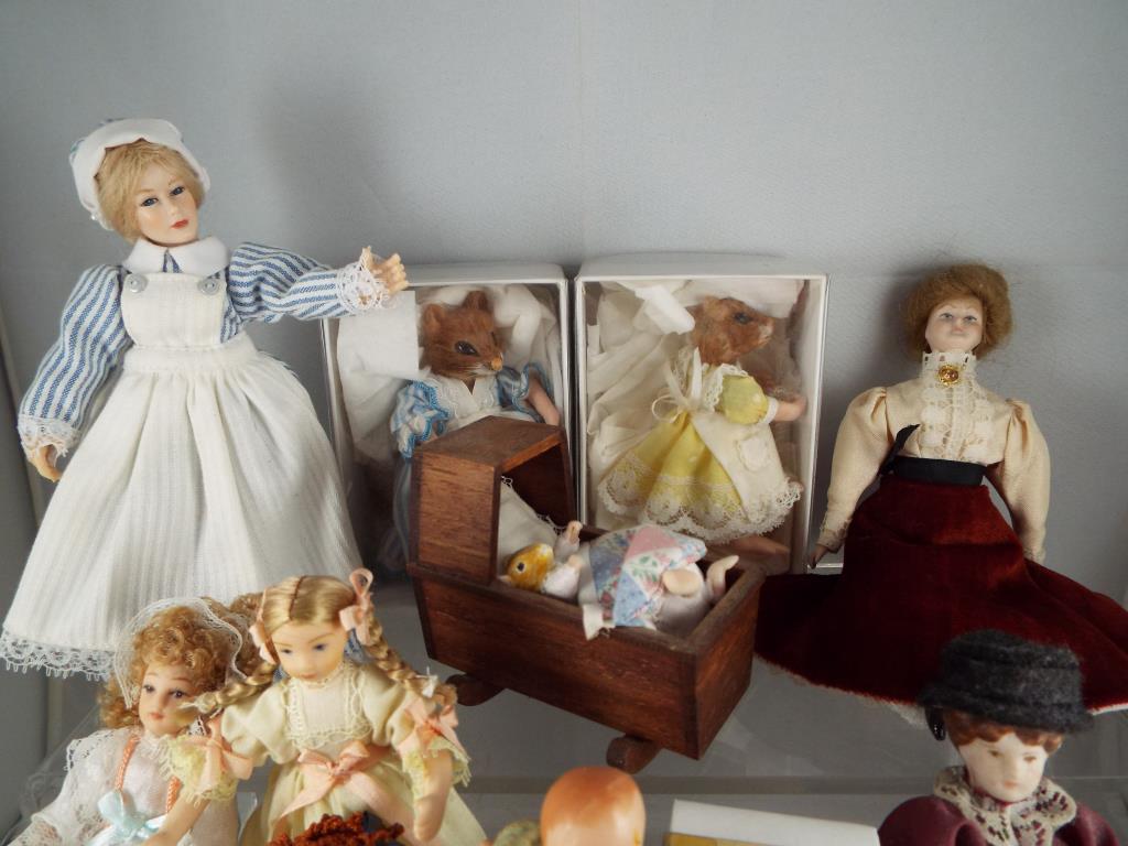Dolls House accessories - a collection a quality dolls house figurines, - Image 4 of 4