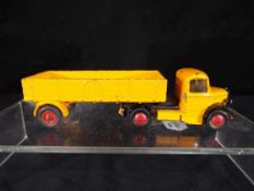 Dinky Toys - An unboxed Dinky Toys #409 Bedford Articulated Lorry,