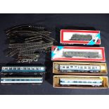 Model Railways - Liliput, Lima and others - OO gauge rolling stock, five coaches,
