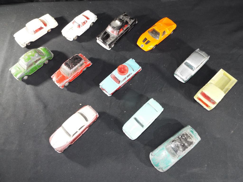 Diecast - Corgi - twelve unboxed diecast vehicles to include a Rover 90, Austin Cambridge, - Image 2 of 2