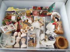 Dolls House accessories - a good mixed lot of dolls house accessories to include miniature