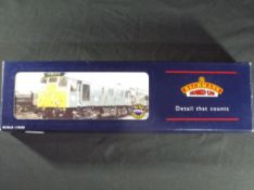 Model Railways - Bachmann OO gauge Class 25 diesel #32-325,