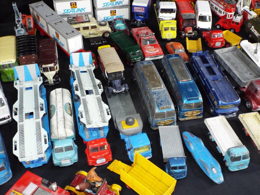 Diecast - Corgi, Metoy - in excess of 50 modern and vintage diecast vehicles in various scales, - Image 4 of 4