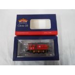 Bachmann Branch-Line - an OO gauge model locomotive, class 08 diesel shunter DB Schenker,