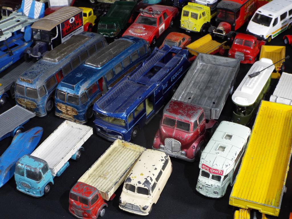 Diecast - Corgi, Metoy - in excess of 50 modern and vintage diecast vehicles in various scales, - Image 3 of 4