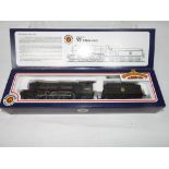 Bachmann Branch-Line - an OO scale Gresley V2 class locomotive with tender, op no 60884,