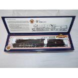 Bachmann - an OO scale model locomotive 2-6-2 Gresley V2 class 'Green Arrow' op no 60800,