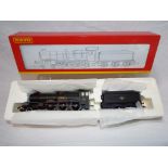 Hornby - an OO gauge model 4-6-0 locomotive and tender, Castle class, BR livery, op no 5074,