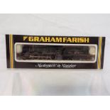 Graham Farish - an N gauge model locomotive and tender, 4-6-0 op no 6960 'Raveningham Hall',