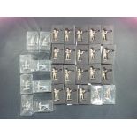 Deagostini - 28 unboxed diecast WW I toy soldiers, including German machine gun team,