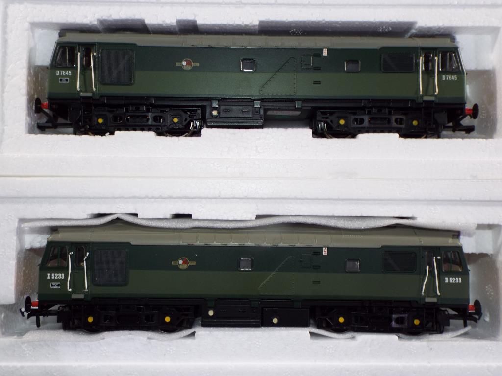 Model Railways - Bachmann OO gauge - two Class 25 diesels in BR green comprising 32-400 and 32-411, - Image 2 of 2