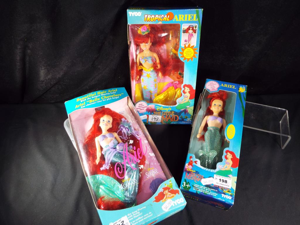 Disneyana - TYCO - a collection of boxed Disney dolls to include Tropical Ariel by Tyco,