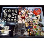 Dolls House Accessories - a collection of good quality dolls House miniature items for dressing
