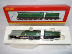 Hornby - an OO gauge model West Country class 4-6-2 locomotive and tender, op no 34037 'Clovelly',