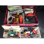 Hornby & others - A good mixed lot of unboxed model railway items to include controllers /