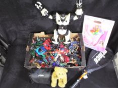 Action Figures, Toys - A large quantity of unboxed action figures, a 4x4 action figure vehicle,