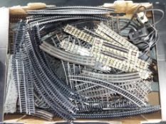 Hornby, TTR & other - In excess of 80 pieces of OO gauge track,