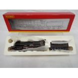 Hornby - an OO gauge model locomotive GWR 4-6-0 'King Henry VII' op no 6014 with tender, #R2119,