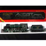 Model Railways - Hornby - a boxed steam locomotive and tender R154 OO gauge 4-6-0 Sir Dinadan,