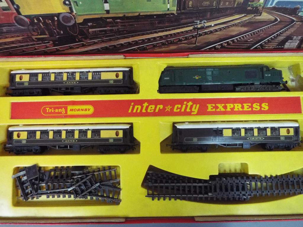 Triang / Hornby - A boxed Triang OO Gauge RS9 Intercity Express Train Set containing BR Class 37 - Image 3 of 3