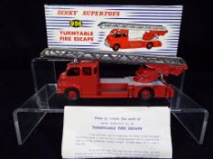 Dinky Supertoys - A boxed Dinky Supertoys # 956 Turntable Fire escape,