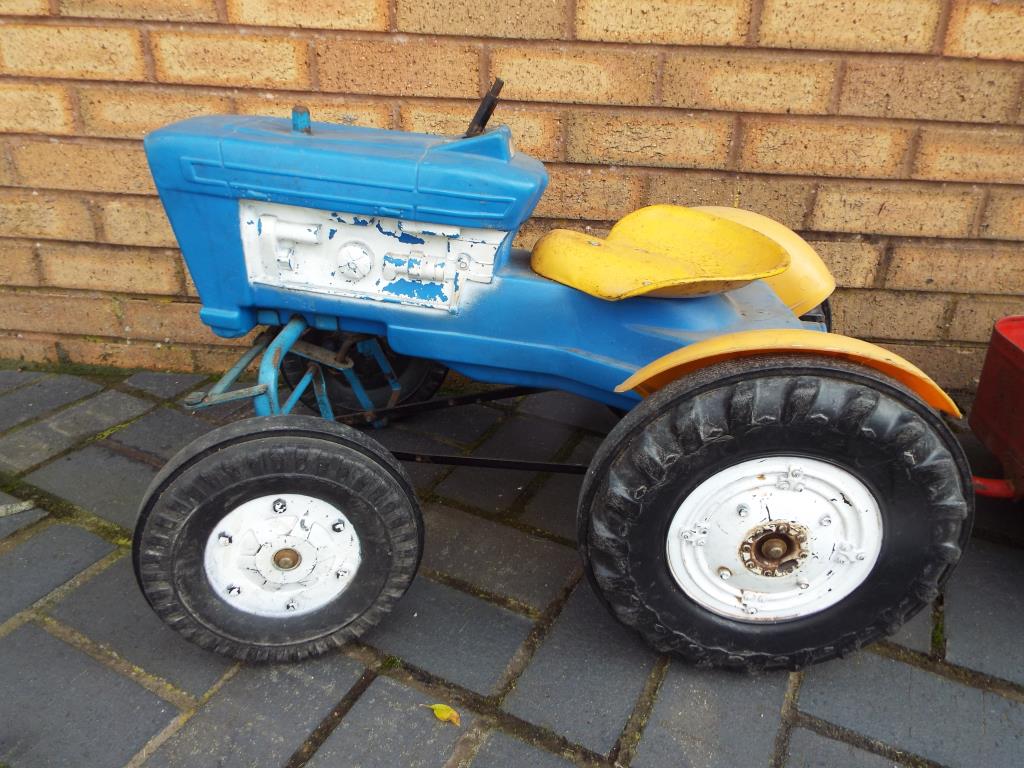 Tri-ang and Waddington - a vintage Tri-ang sit on tractor and trailer in playworn condition lot - Image 2 of 4